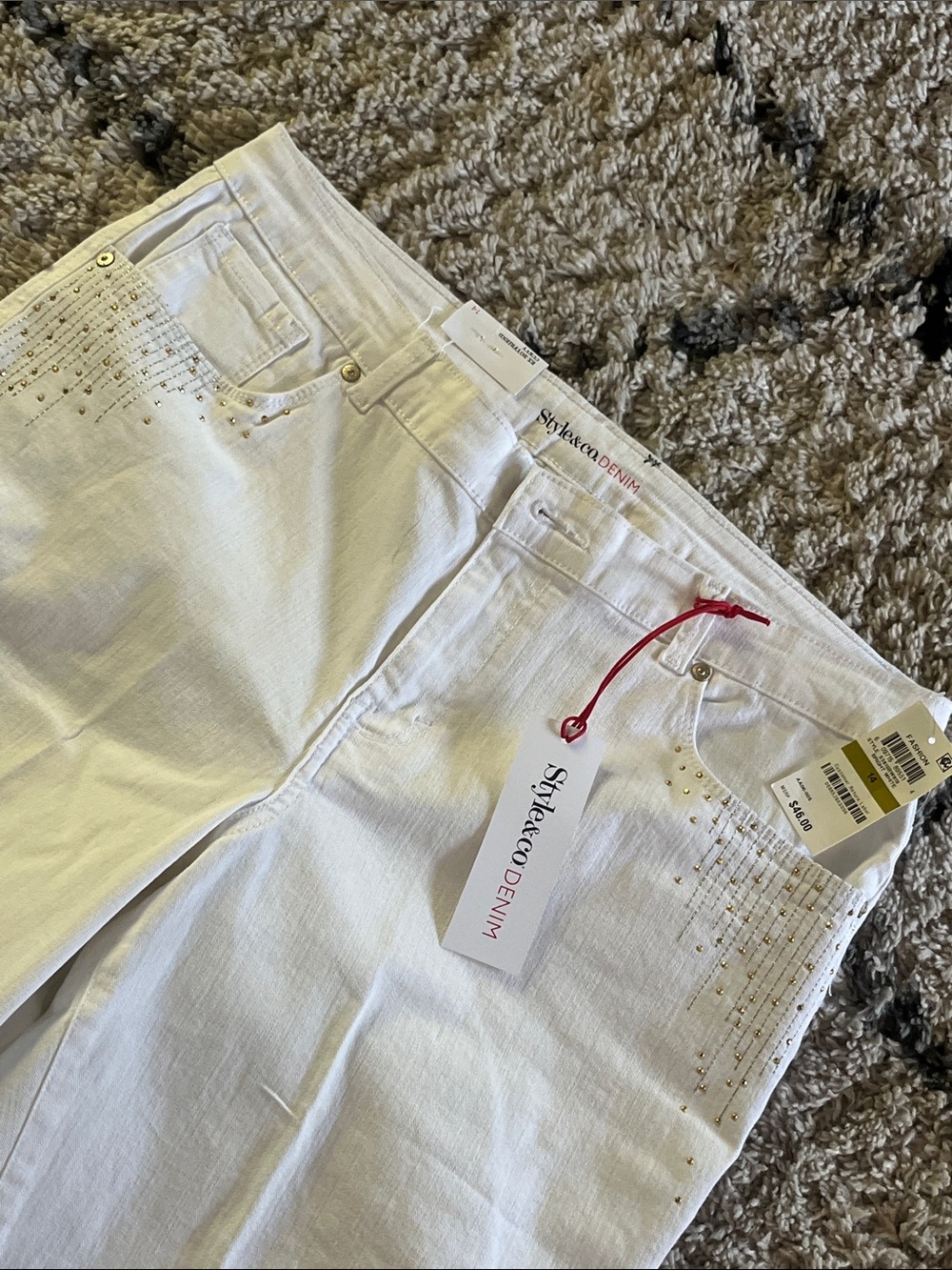 Style & Co. Denim White Rhinestone Embellished Bermuda Shorts NWT Size 14 - Picture 4 of 7